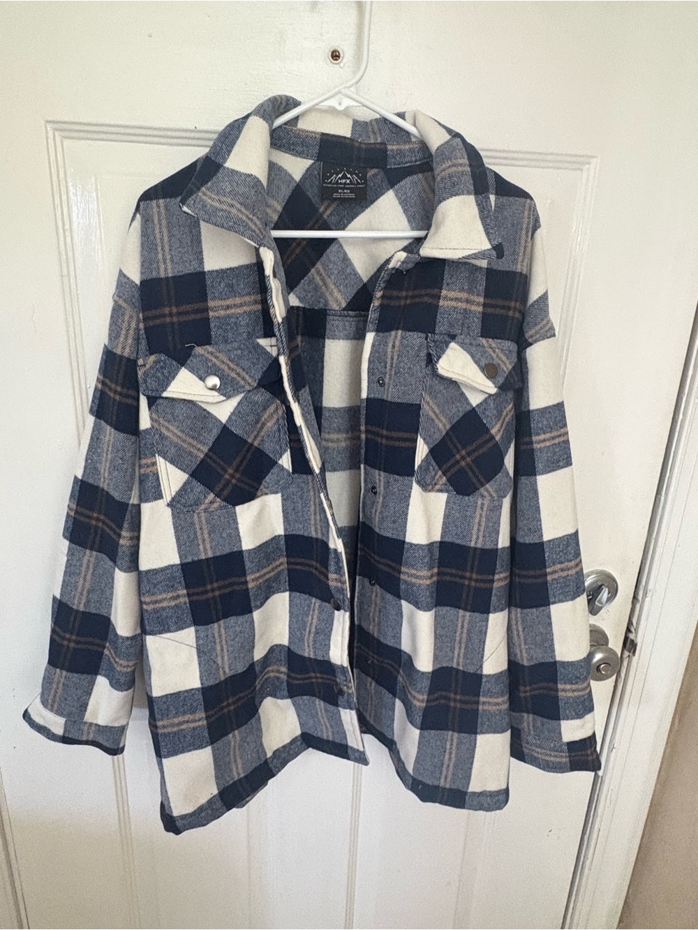 Women’s Plaid Shacket in Navy and Cream